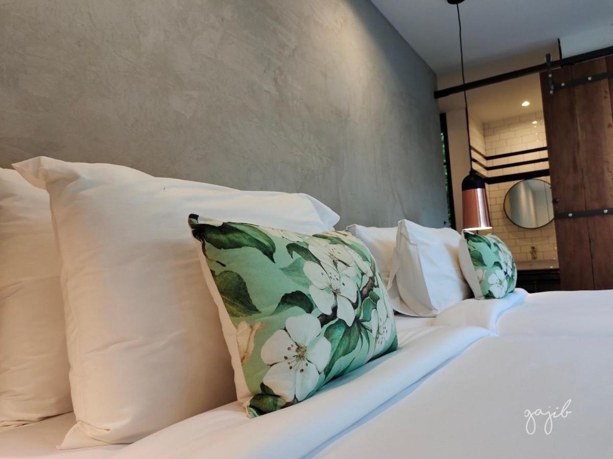 Gajib Bed&Breakfast Амфава Екстериор снимка